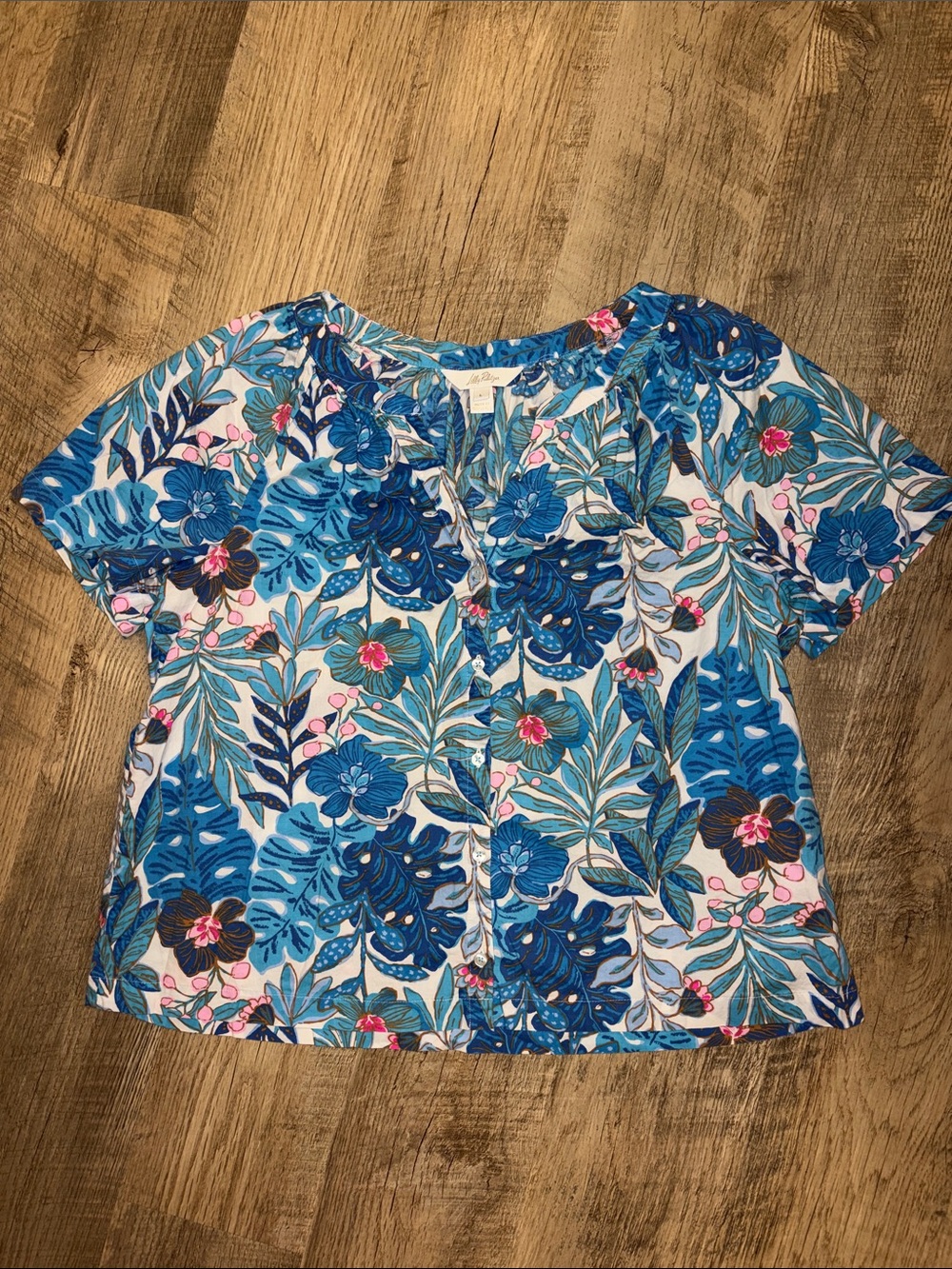 Lilly Pulitzer Blue Floral Short Sleeve Scoop Neck Top